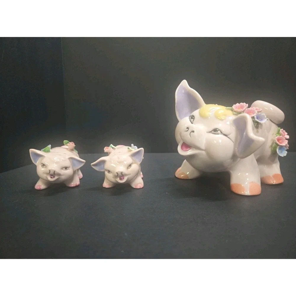 Vtg Lot Of 3 Pig Cottagecore Farmhouse Decor Lefton Bank Royal Windsor Shakers